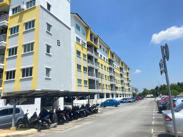 Apartment for sale in Tanjong Sepat, Selangor