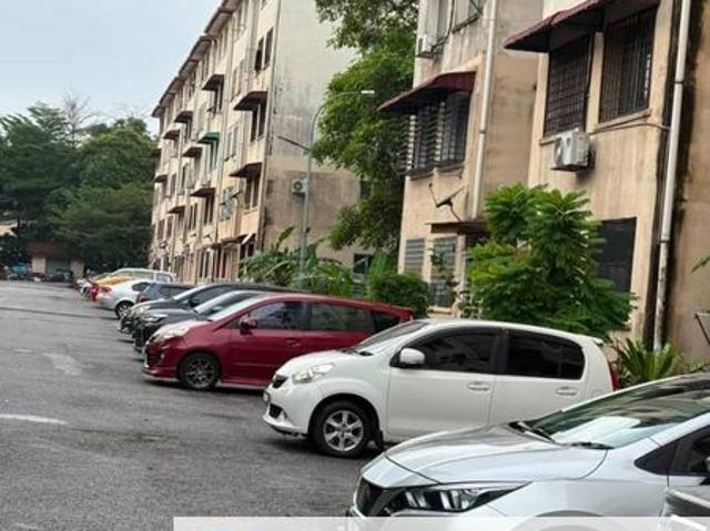 Condominium for sale in Petaling, Alam Impian