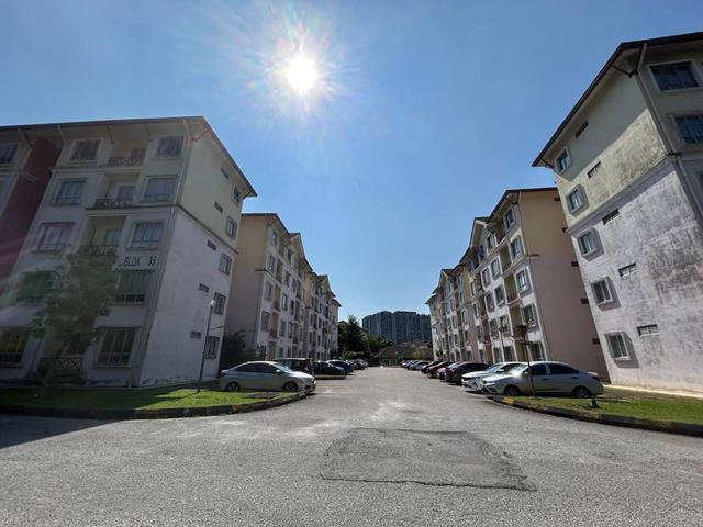Condominium for sale in Petaling, Alam Impian