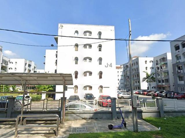 Apartment for rent in Desa Pandan