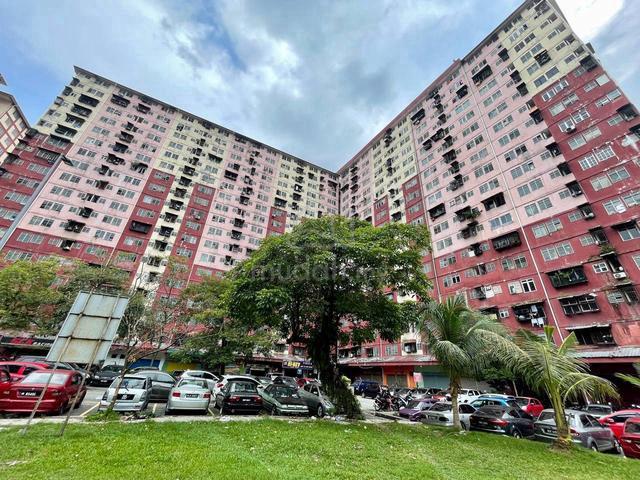 Apartment for sale in Petaling, Damansara Damai