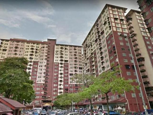 Flat for sale in Petaling, Damansara Damai