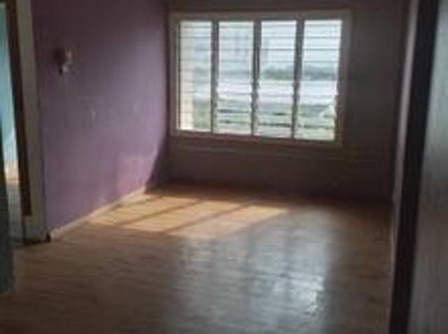 Flat for sale in Petaling, Damansara Damai