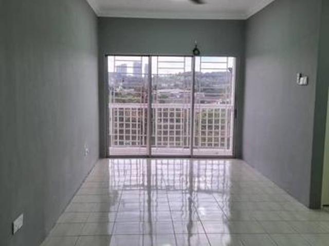 Apartment for sale in Petaling, Damansara Damai