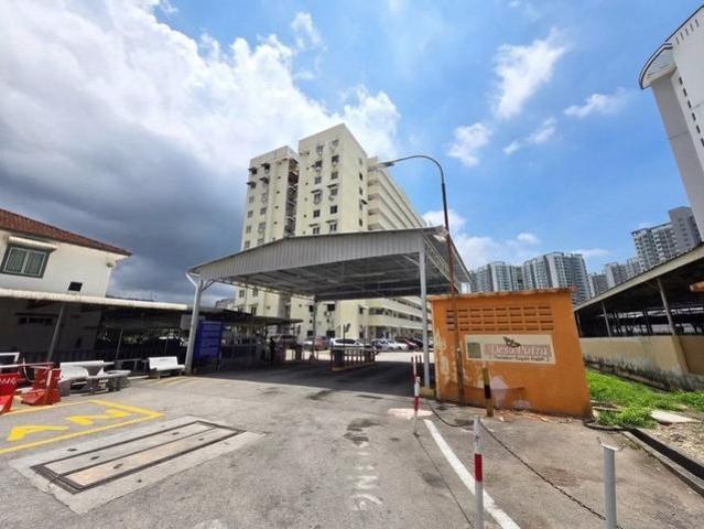 Apartment for sale in Majlis Perbandaran Selayang, Gombak