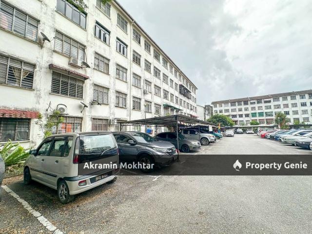 Apartment for sale in Tanjong Sepat, Selangor