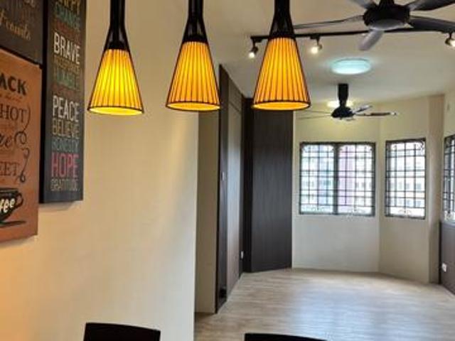 Apartment for sale in Seri Kembangan, Majlis Bandaraya Subang Jaya