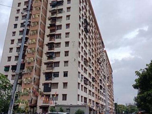 Flat for sale in Petaling, Damansara Damai