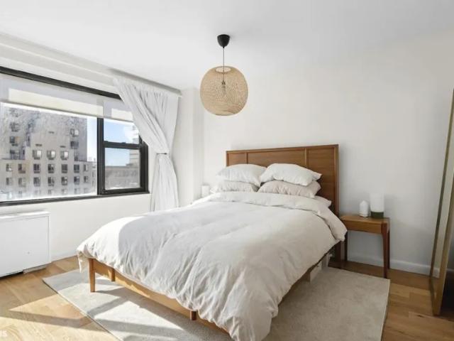 Apartment for sale in Arverne, New York