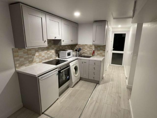 Apartment to rent in Bluebell, North Tipperary