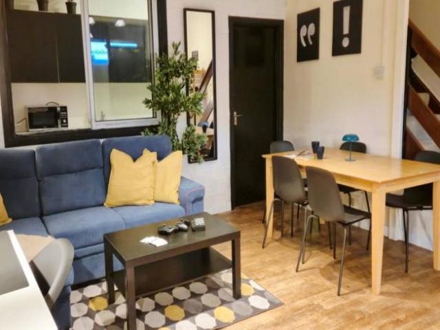 Apartment to rent in Bluebell, North Tipperary