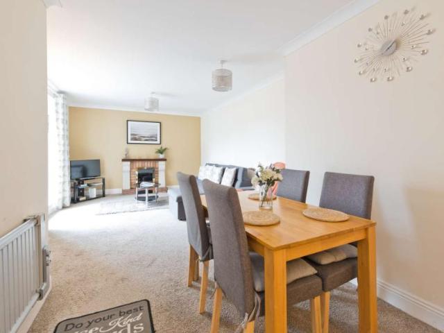 Apartment to rent in Bluebell, North Tipperary