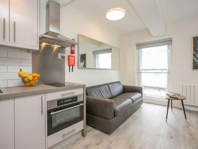 Apartment to rent in Bluebell, North Tipperary