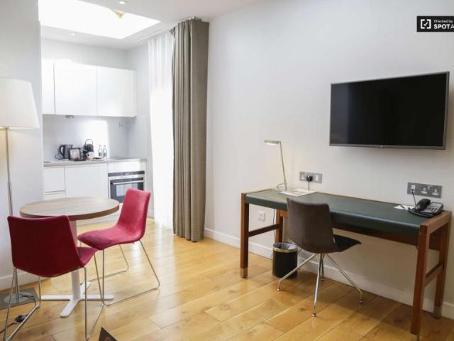 Apartment to rent in Bluebell, North Tipperary