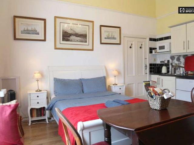 Apartment to rent in Bluebell, North Tipperary
