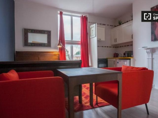 Apartment to rent in Bluebell, North Tipperary