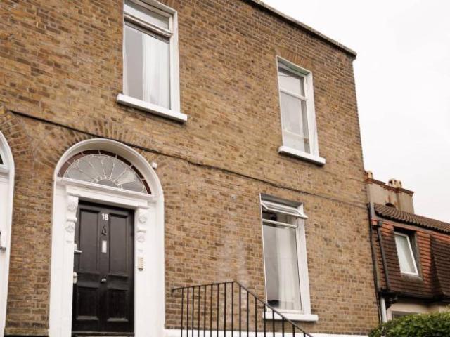 Apartment to rent in Bluebell, North Tipperary