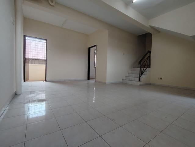 Apartment for sale in Malaka