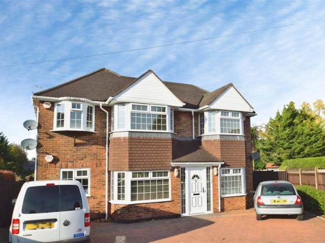 Apartment for rent in Watford Heath, Watford