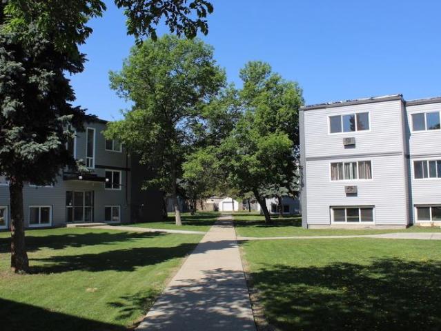 Apartment for rent in Wedgewood, Alberta