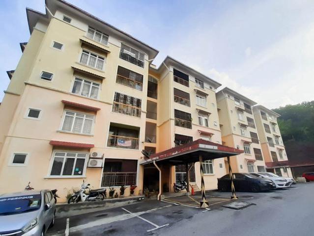 Apartment for sale in Tanjong Sepat, Selangor