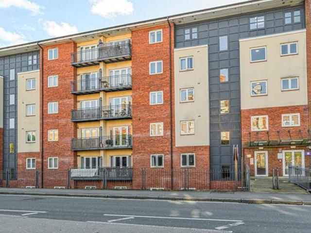 Apartment for sale in Exeter