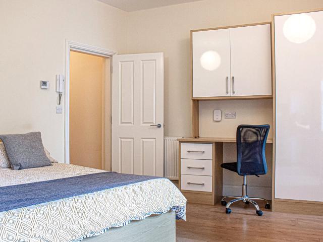 Apartment for rent in Woodhouse, West Yorkshire