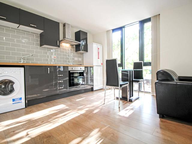 Apartment for rent in Woodhouse, West Yorkshire