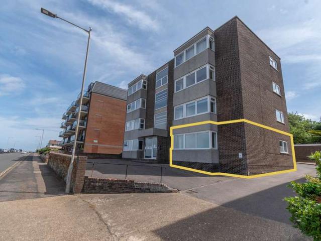 Apartment for sale in Hunstanton, Brookville