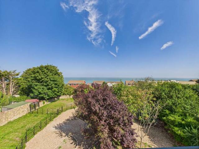 Apartment for sale in Upton, Acol
