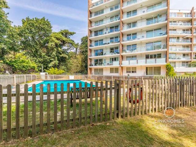 Apartment for sale in Upper Parkstone, Poole