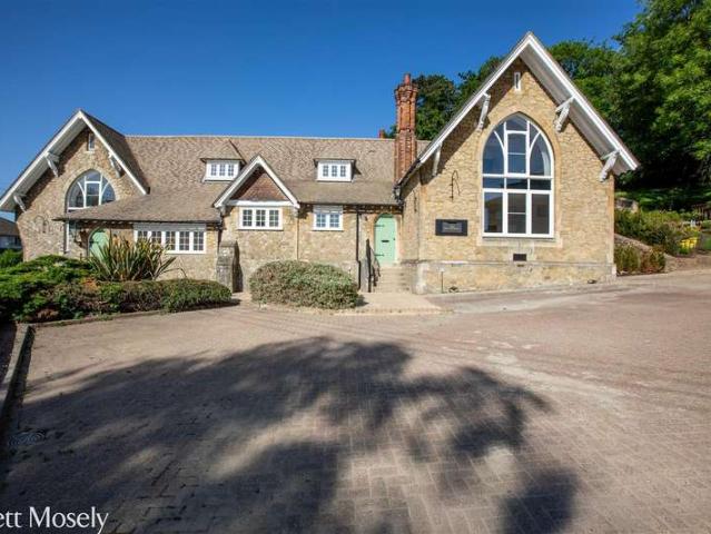 Apartment for sale in The Butts, Kent