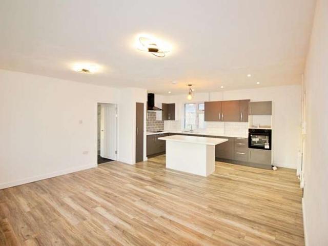 Apartment for sale in Fenside, Stivichall