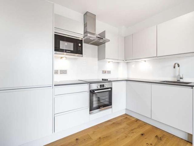 Apartment for rent in Henley-on-Thames, Berrick Salome