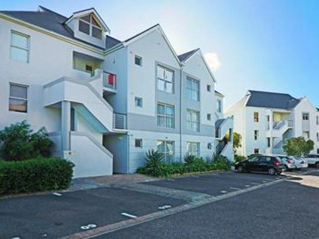 Apartment for rent in Berg-en Dal Estate, Hout Bay