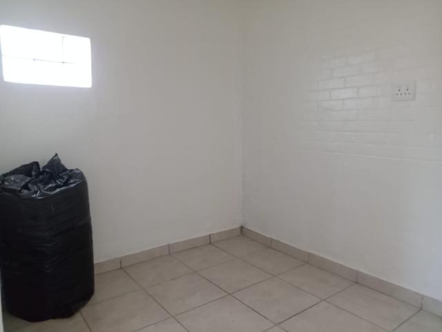 Apartment for rent in Seaview, Kwazulu-natal