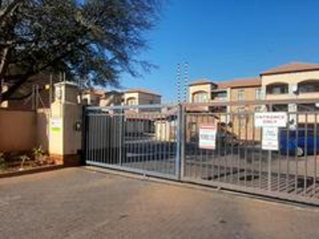 Apartment for rent in Die Hoewes, Centurion