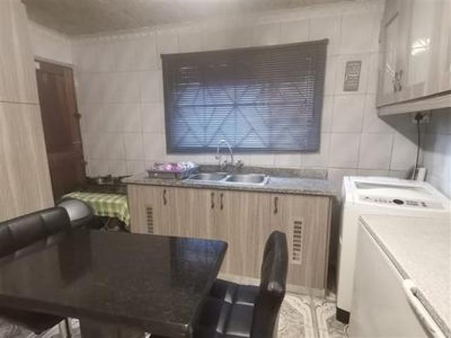 Apartment for sale in Phoenix, Kwazulu-natal