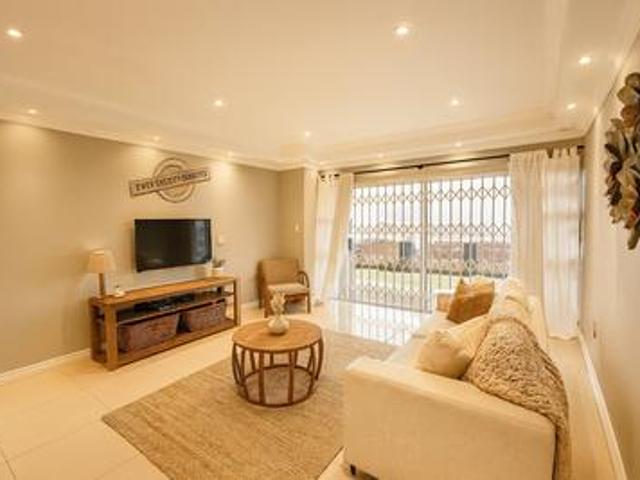 Apartment for sale in La Mercy, Kwazulu-natal