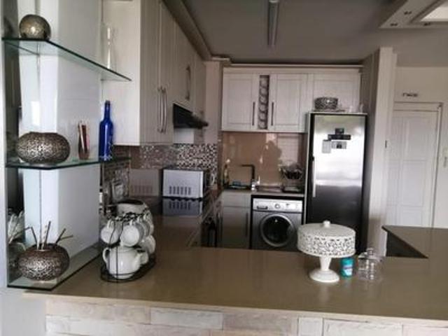 Apartment for sale in Seaview, Kwazulu-natal