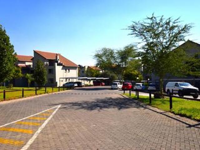 Apartment for sale in Sandton, Paulshof