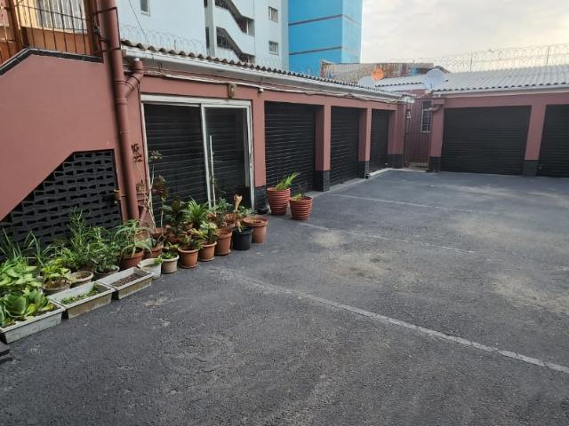 Apartment for rent in Seaview, Kwazulu-natal