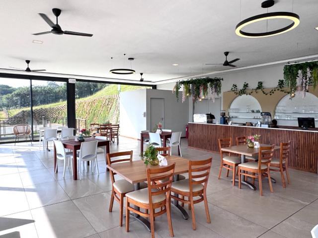 Apartment for sale in Princess Grant, Kwazulu-natal