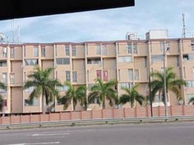 Apartment for rent in Seaview, Kwazulu-natal