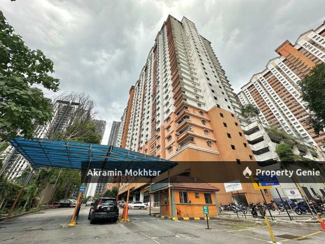Apartment for sale in Petaling, Damansara Damai