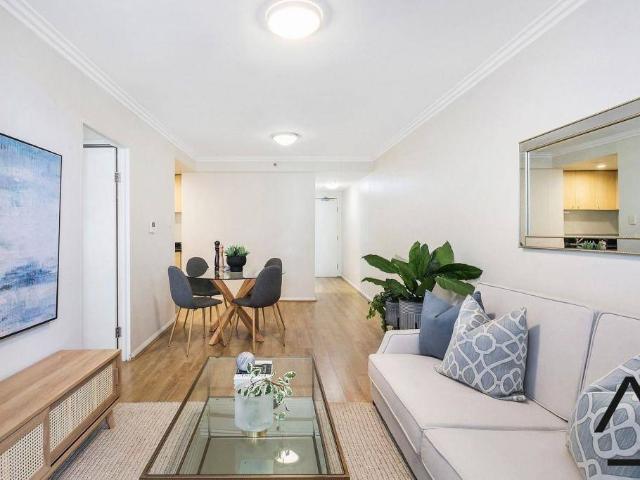 Apartment for rent in Lower North Shore, Sydney