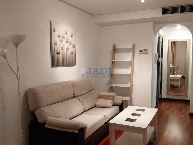 Apartamento en alquiler en Valdepeñas, Castilla-La Mancha