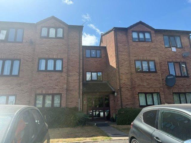 Apartment for rent in Ball Hill, West Midlands