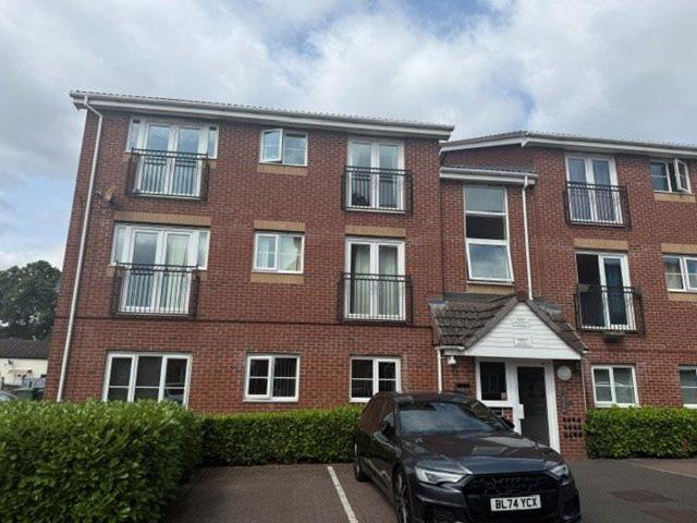 Apartment for rent in Ball Hill, West Midlands