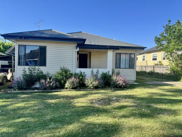 Apartment for rent in Piallamore, New South Wales